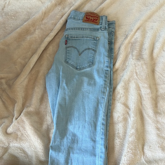 One of my favorite jeans , really comfortable and cute they are just too small - Picture 2 of 4